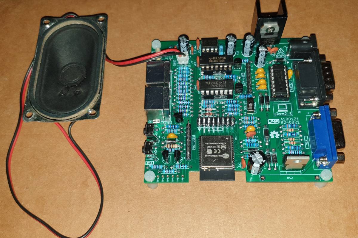 uterm2-s_01.jpg