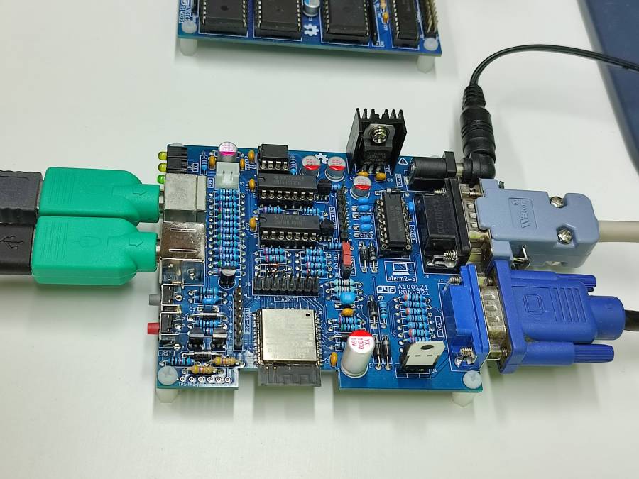 uterm2-s_08.jpg uterm2-s_08.jpg